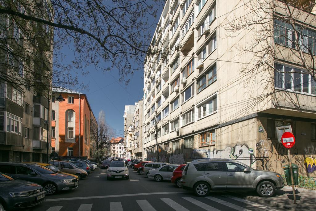 Central Garden By Urbanesq Bucureşti Exterior foto